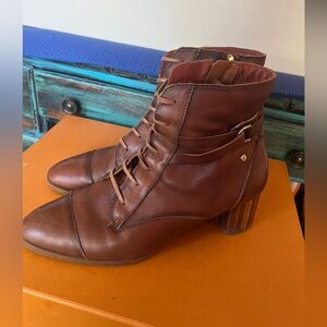 Pikolinos Brown Leather Ankle Boots
